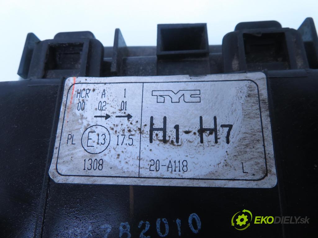 AUDI A3 (8L1) HB 2000 81,00 1.9 TDI - ASV 1896,00 Svetlo LP