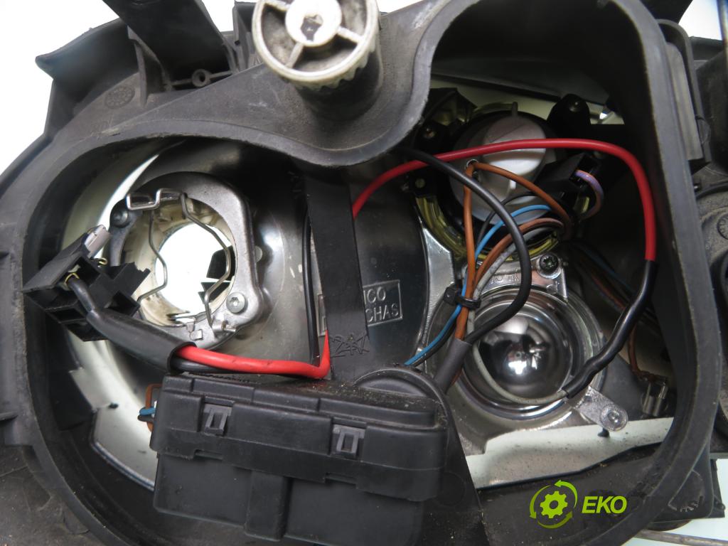 VW GOLF IV (1J1) HB 2002 74,00 1.9 TDI PD 101 - ATD 1896,00 Svetlo LP 1J1941015 ; 67742010