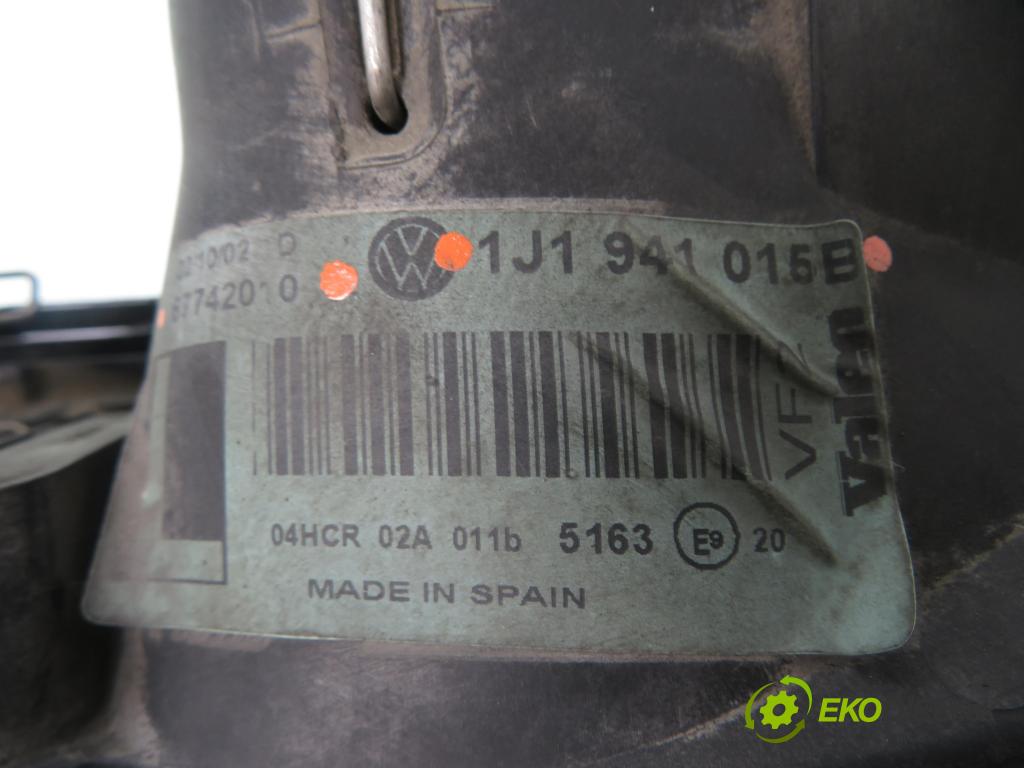 VW GOLF IV (1J1) HB 2002 74,00 1.9 TDI PD 101 - ATD 1896,00 Svetlo LP 1J1941015 ; 67742010