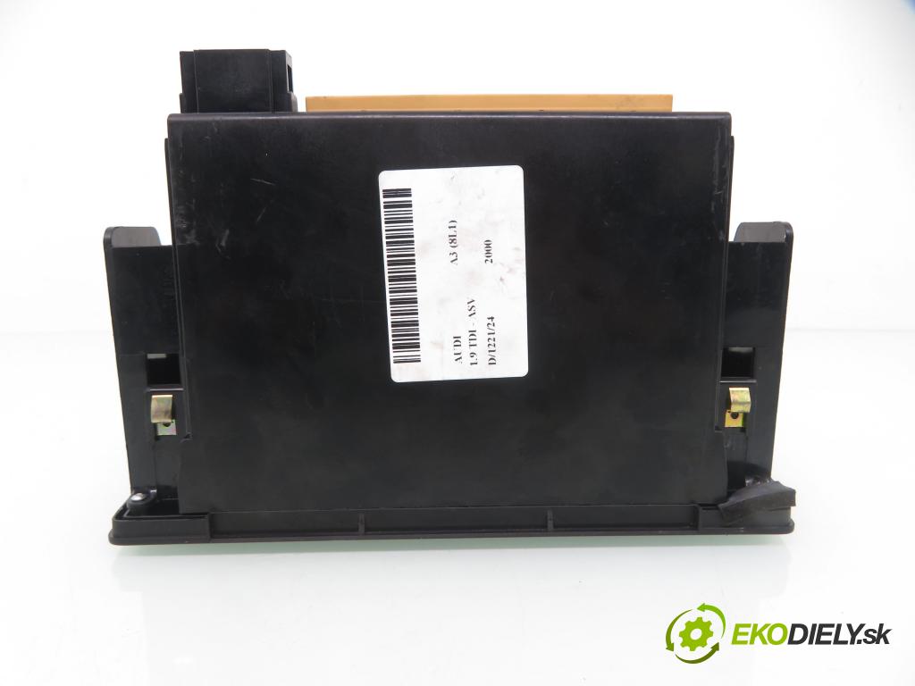 AUDI A3 (8L1) HB 2000 81,00 1.9 TDI - ASV 1896,00 Panel topení KLIMATRONIK 8L0820043K