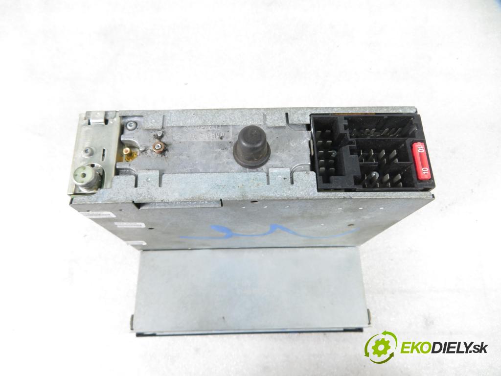VW PASSAT B5.5 (3B3) KOMBI 2003 96,00 1.9 TDI - AWX 1896,00 RADIO CD 1J0035191C