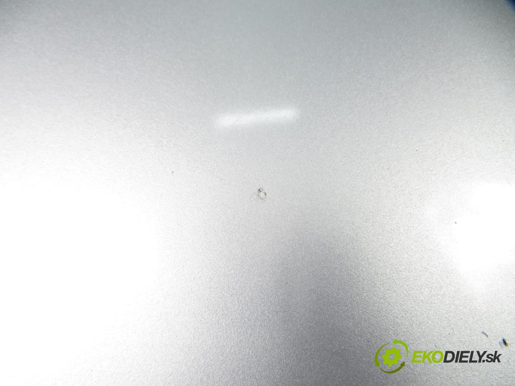 SEAT ALTEA (5P1) MINIVAN 2004 75,00 1.6 102 1595,00 kapota LS7N (Kapoty)