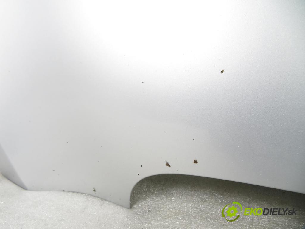 SEAT ALTEA (5P1) MINIVAN 2004 75,00 1.6 102 1595,00 kapota LS7N (Kapoty)