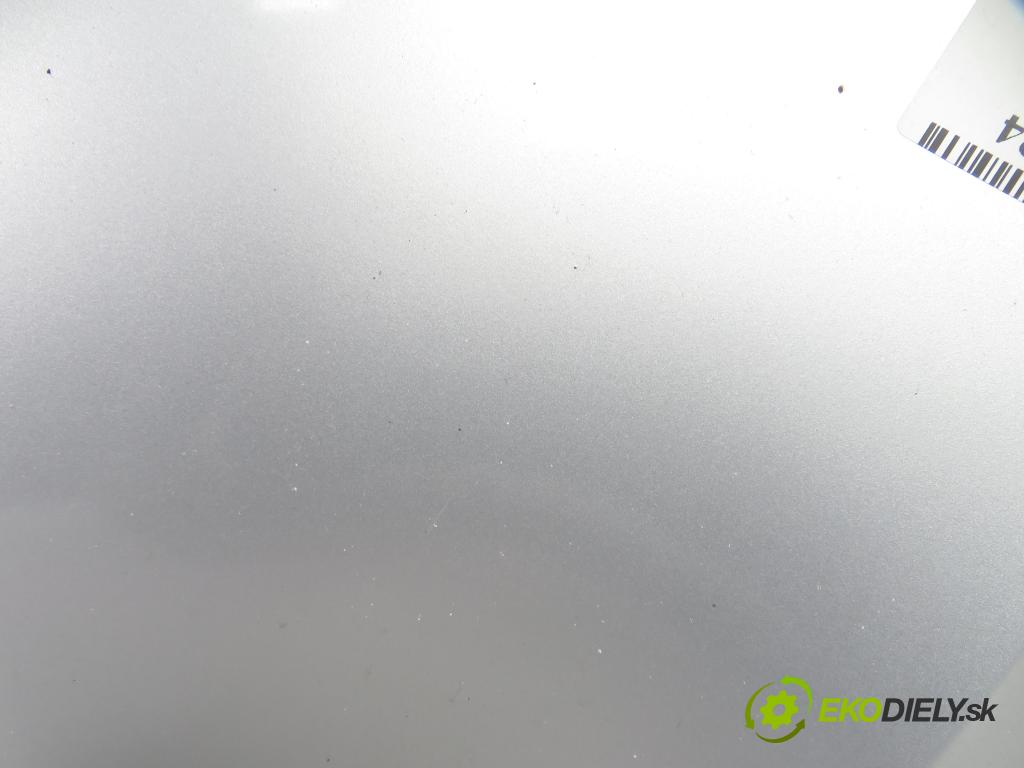 SEAT ALTEA (5P1) MINIVAN 2004 75,00 1.6 102 1595,00 kapota LS7N (Kapoty)