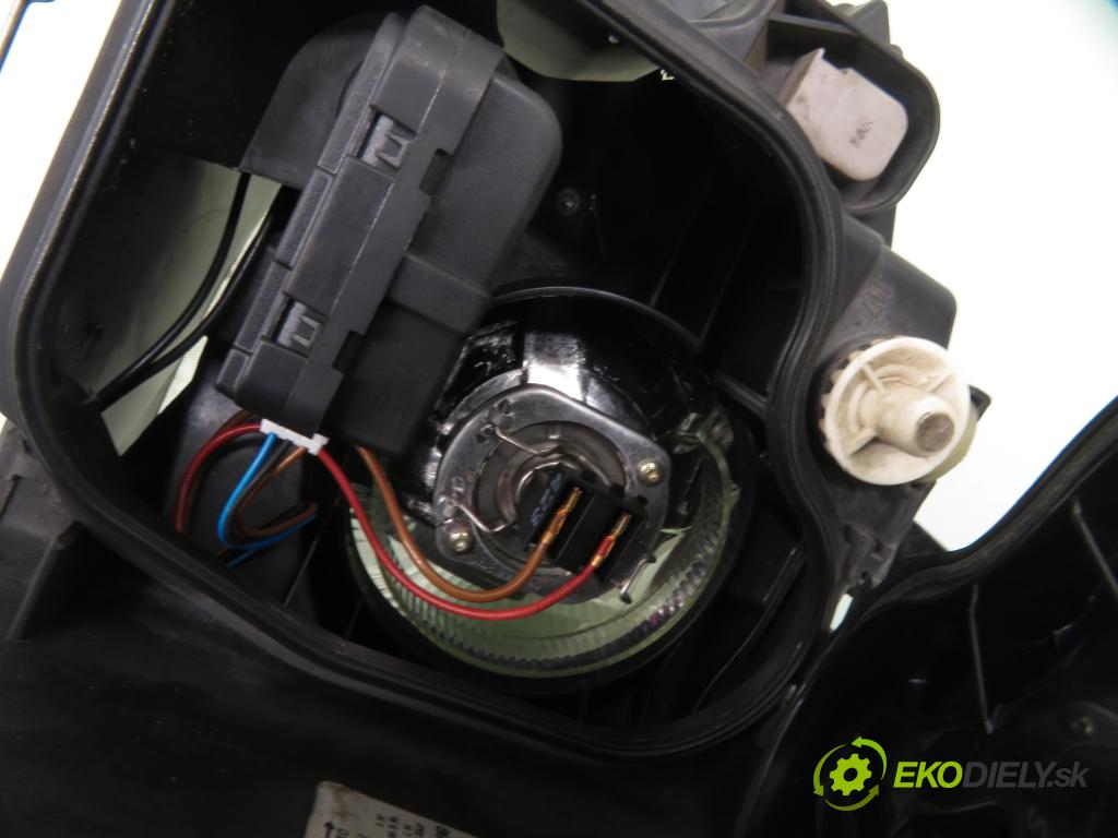 SEAT ALTEA (5P1) MINIVAN 2004 75,00 1.6 102 1595,00 Svetlo PP 5P1941006A ; 89309820
