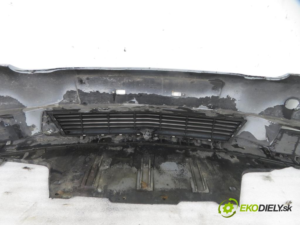OPEL VECTRA C (Z02) LIFTBACK 2004 110,00 1.9 CDTI - Z 19 DTH 1910,00 nárazník přední část