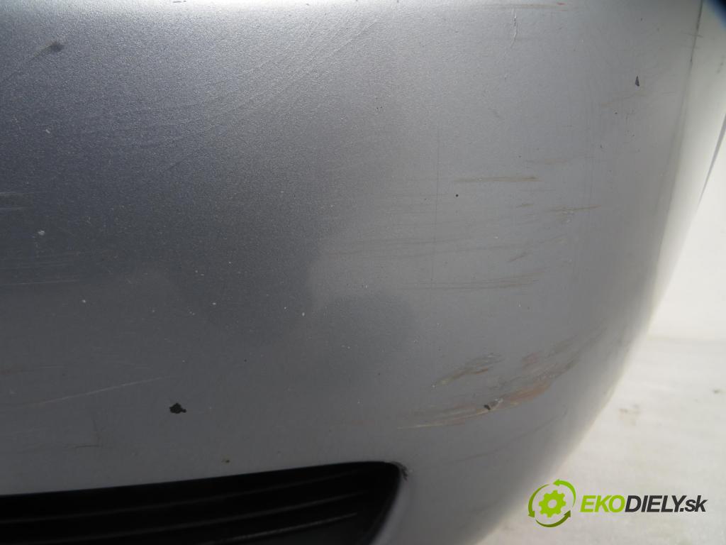 OPEL VECTRA C (Z02) LIFTBACK 2004 110,00 1.9 CDTI - Z 19 DTH 1910,00 nárazník přední část