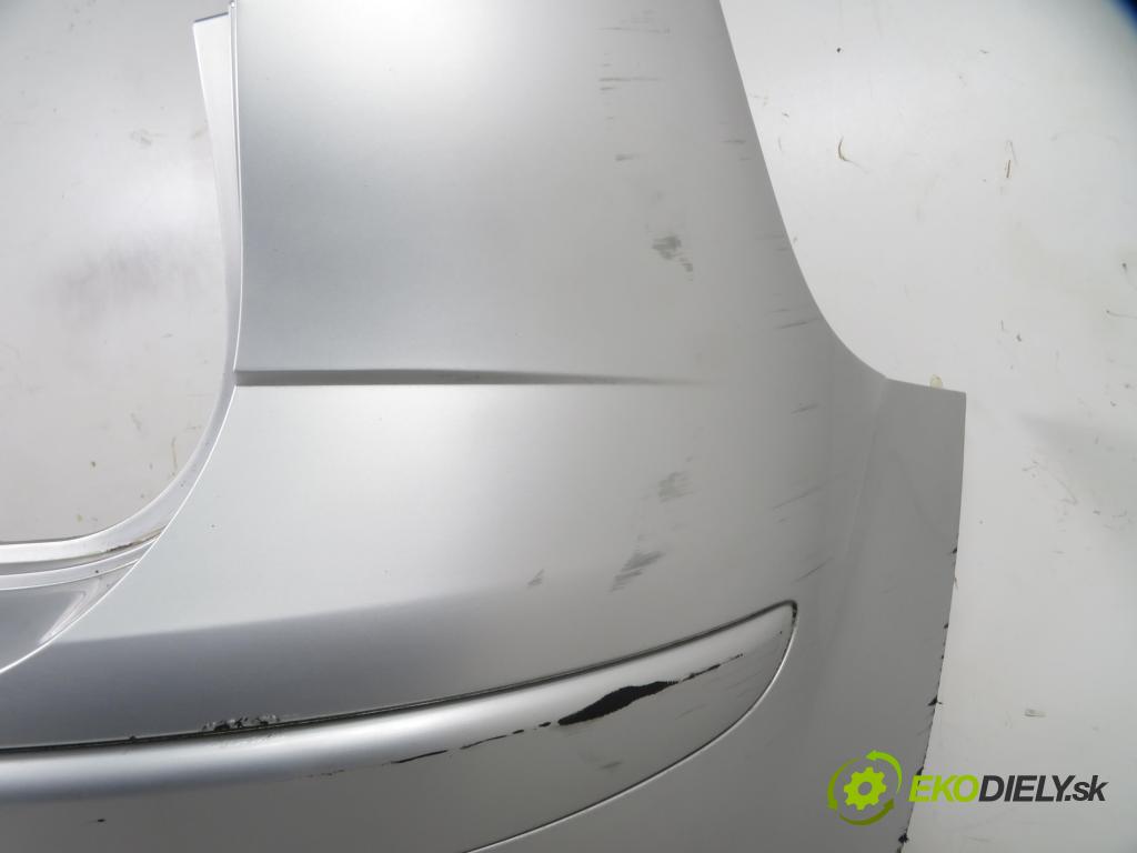SEAT ALTEA (5P1) MINIVAN 2004 75,00 1.6 102 1595,00 nárazník zadní část