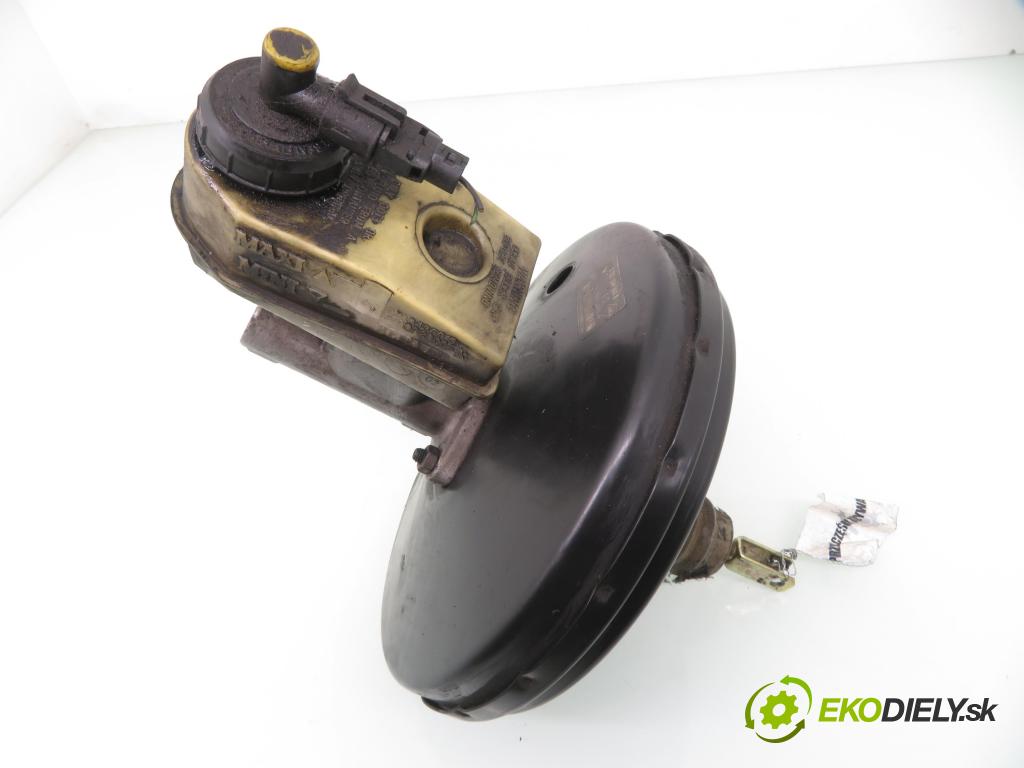 RENAULT SCENIC I (JA0/1_) MINIVAN 2001 75,00 1.9 dCi 102 - F9Q 732 1870,00 Posilovač 8200069904A (Servočerpadlá, pumpy riadenia)