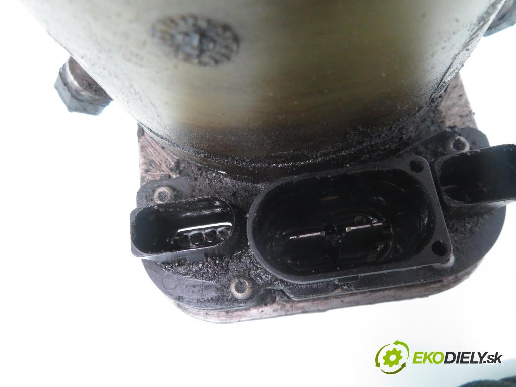 AUDI A2 (8Z0) HB 2000 55,00 1.4 - AUA 1390,00 Pumpa servočerpadlo 6Q0423371