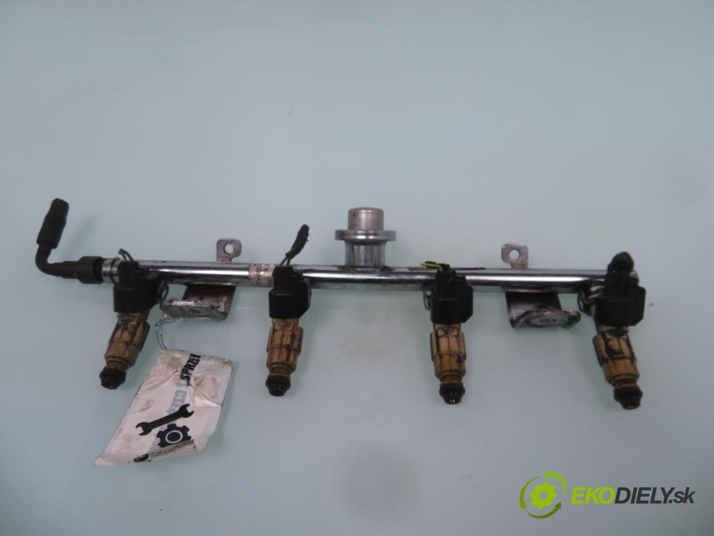 FORD FOCUS C-MAX (DM2) MINIVAN 2003 88,00 1.8 - CSDA 1798,00 Lišta vstrekovacia 4M8GD280AA ; 1L5GBA (Vstrekovacie lišty)