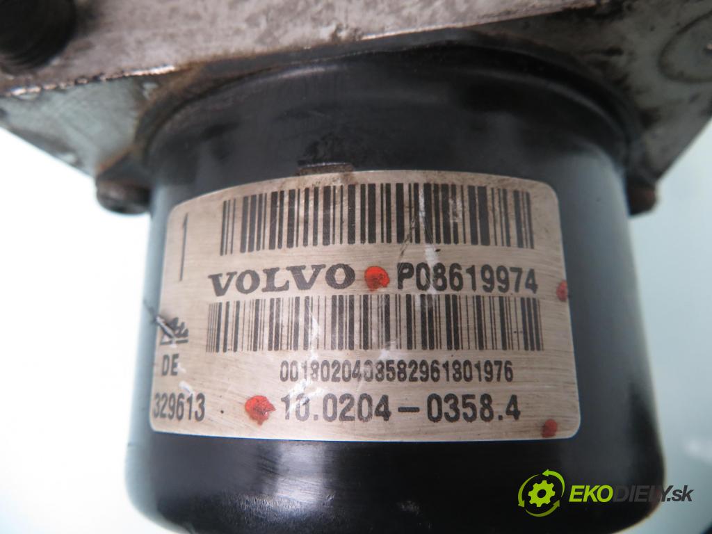 VOLVO S60 I (384) SEDAN 2001 120,00 2.4 D - D 5244 T5 2400,00 Pumpa ABS P08619974 ; 10020403584 ; 10092504023 (Pumpy ABS)