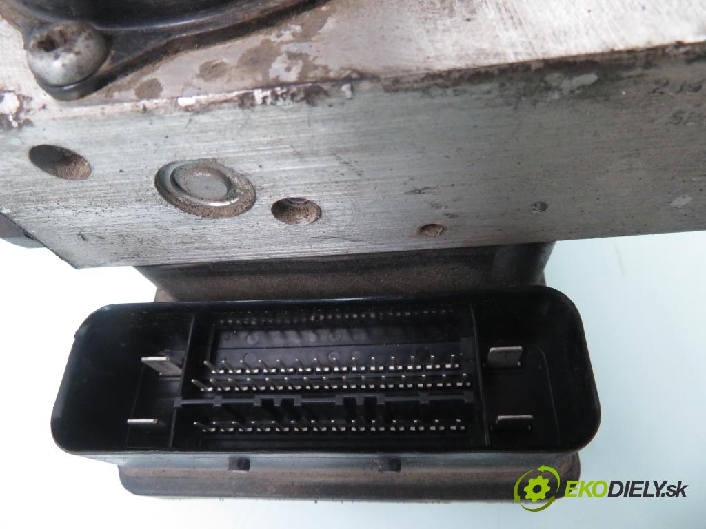 VOLVO S60 I (384) SEDAN 2001 120,00 2.4 D - D 5244 T5 2400,00 Pumpa ABS P08619974 ; 10020403584 ; 10092504023 (Pumpy ABS)