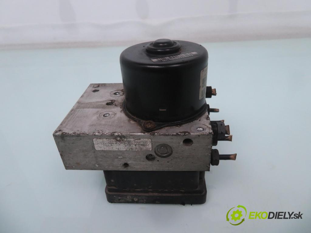 VOLVO S60 I (384) SEDAN 2001 120,00 2.4 D - D 5244 T5 2400,00 Pumpa ABS P08619974 ; 10020403584 ; 10092504023 (Pumpy ABS)