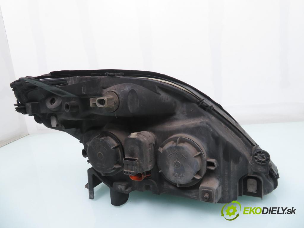 RENAULT SCENIC I (JA0/1_) MINIVAN 2002 75,00 1.9 dCi 102 - F9Q 732 1870,00 Svetlo LP