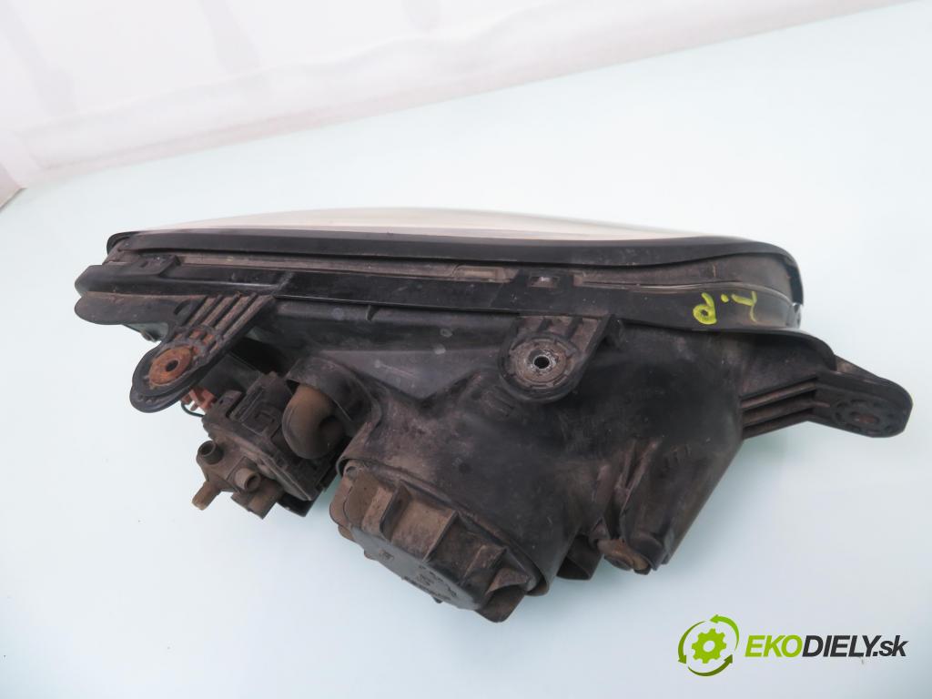 HYUNDAI SANTA FÉ I (SM) SUV 2003 92,00 2.0 CRDi 4x4 - D4EA-V 1991,00 Svetlo LP 1011199