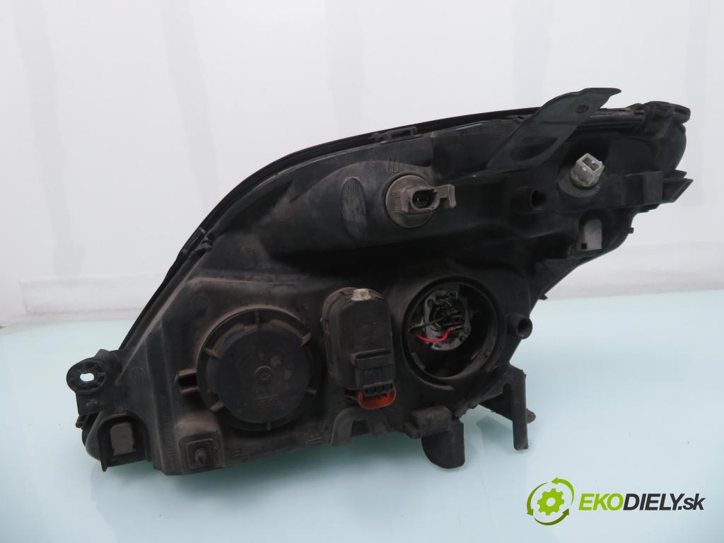 RENAULT SCENIC I (JA0/1_) MINIVAN 2002 75,00 1.9 dCi 102 - F9Q 732 1870,00 Svetlo PP 7700432093 ; 1101047602 ; 89002991