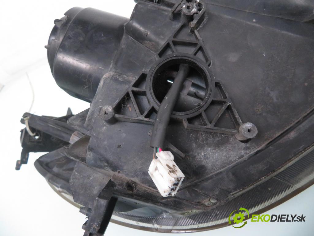 MAZDA 3 (BK) HB 2005 111,00 2.0 150 - LF17 1999,00 Svetlo LP 4140480900 ; 8651000650