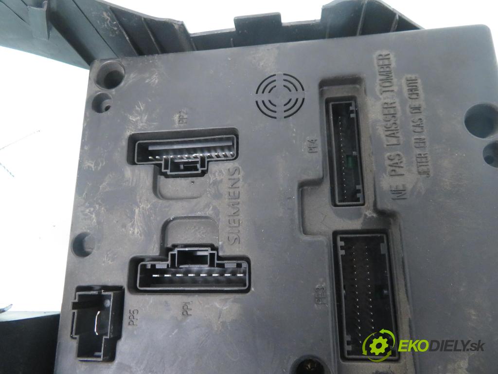 RENAULT SCENIC I (JA0/1_) MINIVAN 2002 75,00 1.9 dCi 102 - F9Q 732 1870,00 MODUL BSI 8200029342B ; S108502610G