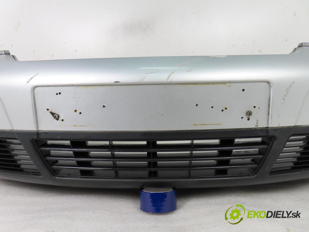 AUDI A6 Avant (4B5, C5) KOMBI 2000 121,00 2.4 - AML 2393,00 nárazník přední část