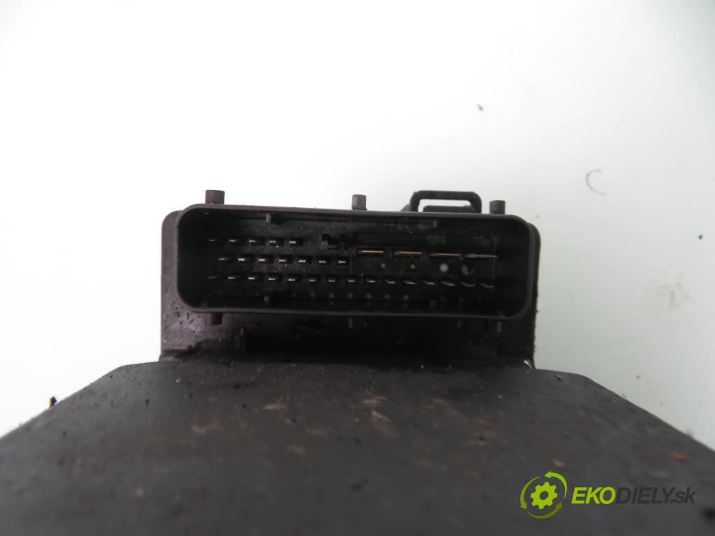 RENAULT SCENIC I (JA0/1_) CROSSOVER 2001 75,00 1.9 dCi RX4 102 - F9Q 740 1870,00 Pumpa ABS 0273004396 (Pumpy ABS)