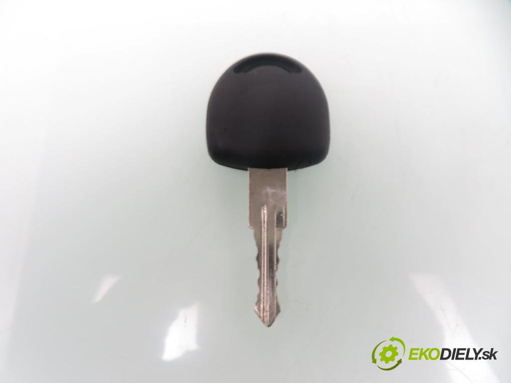 OPEL MERIVA A nadwozie wielkoprzestrzenne (MPV) (X03) HB 2006 74,00 1.7 CDTI 101 - Z 17 DT 1686,00 spinačka 90589313 ; 90589389 ; 24413106 (Spínacie skrinky a kľúče)