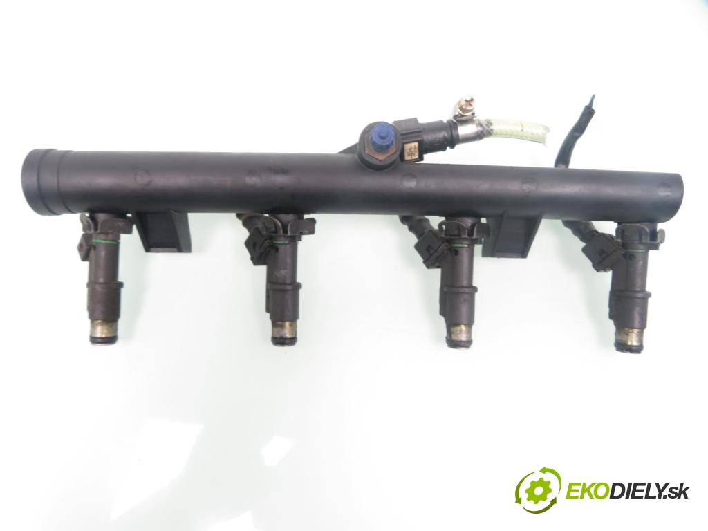 CITROEN C5 I (DC_) LIFTBACK 2003 85,00 1.8 16V (DC6FZB, DC6FZE) - 6FZ (EW7J4) 1749,00 Lišta vstrekovacia 9628084680 ; 01F005A (Vstrekovacie lišty)