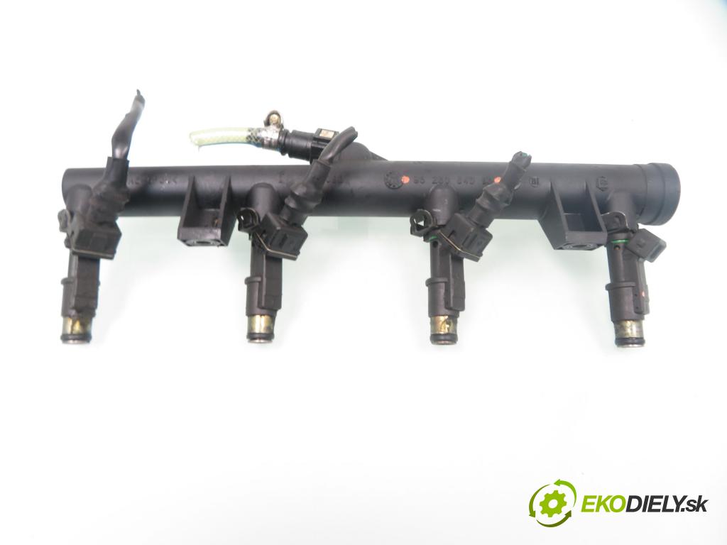 CITROEN C5 I (DC_) LIFTBACK 2003 85,00 1.8 16V (DC6FZB, DC6FZE) - 6FZ (EW7J4) 1749,00 Lišta vstrekovacia 9628084680 ; 01F005A (Vstrekovacie lišty)