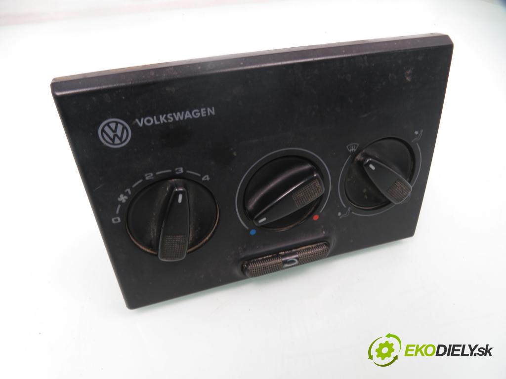 VW TRANSPORTER IV Skrzynia (70XA) FURGON 1997 50,00 1.9 TD 68 - ABL 1896,00 Panel kúrenia 7D0959511 ; 701819045B