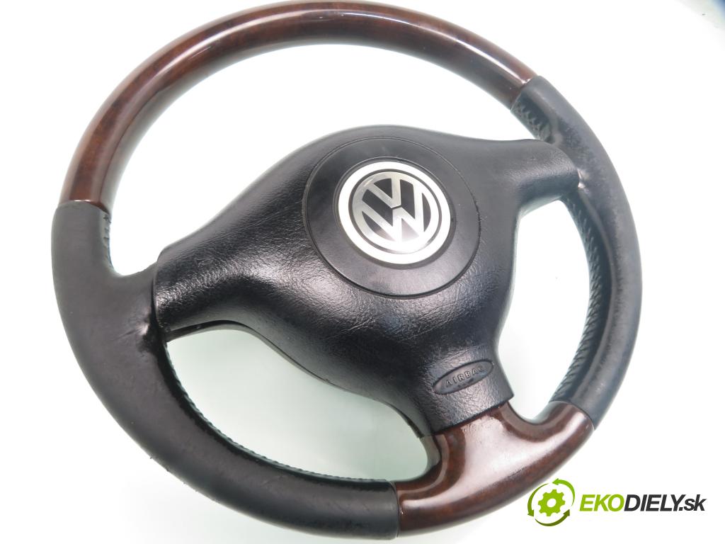 VW BORA (1J2) SEDAN 2001 85,00 2 - AZJ 1984,00 Volant 1J0419526A ; 1J0419091CA ; 1J0419526D (Volanty)