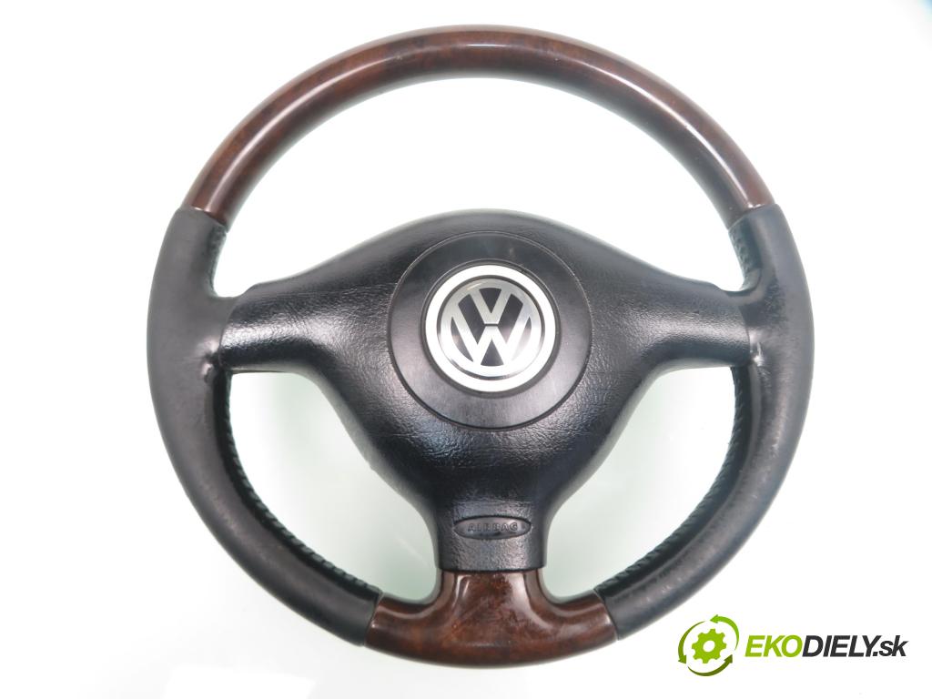 VW BORA (1J2) SEDAN 2001 85,00 2 - AZJ 1984,00 Volant 1J0419526A ; 1J0419091CA ; 1J0419526D (Volanty)