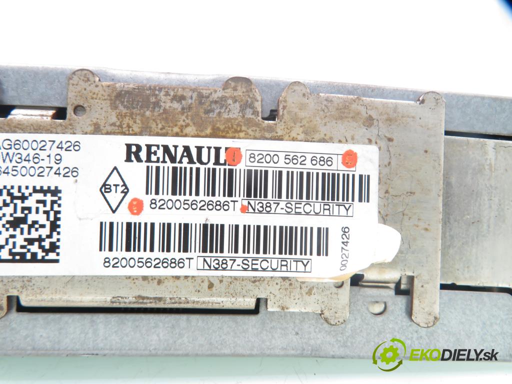 RENAULT SCENIC II (JM0/1_) MINIVAN 2006 110,00 2.0 dCi (JM1K) - M9R 700 1995,00 RADIO CD 8200562686T ; 8200562686