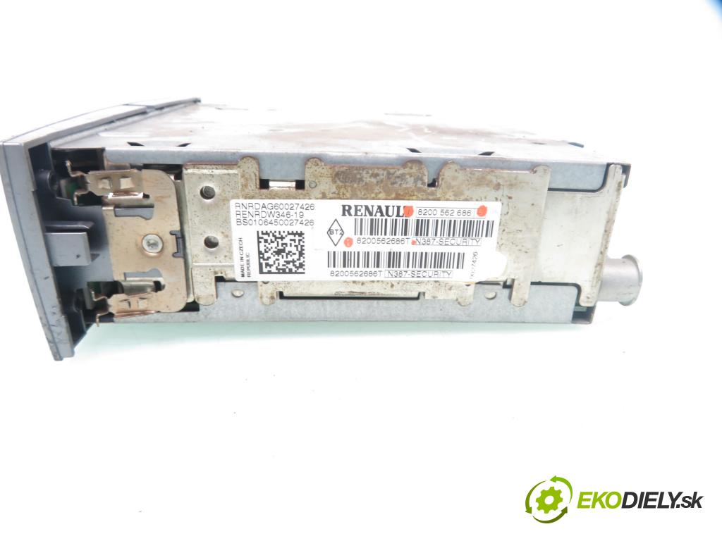 RENAULT SCENIC II (JM0/1_) MINIVAN 2006 110,00 2.0 dCi (JM1K) - M9R 700 1995,00 RADIO CD 8200562686T ; 8200562686