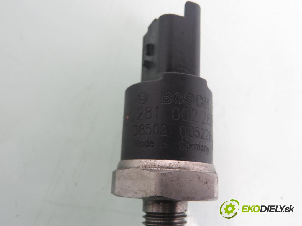 PEUGEOT 406 (8B) SEDAN 2000 66,00 2.0 HDI 90 - RHY (DW10TD) 1997,00 Regulátor tlaku paliva 0281002283