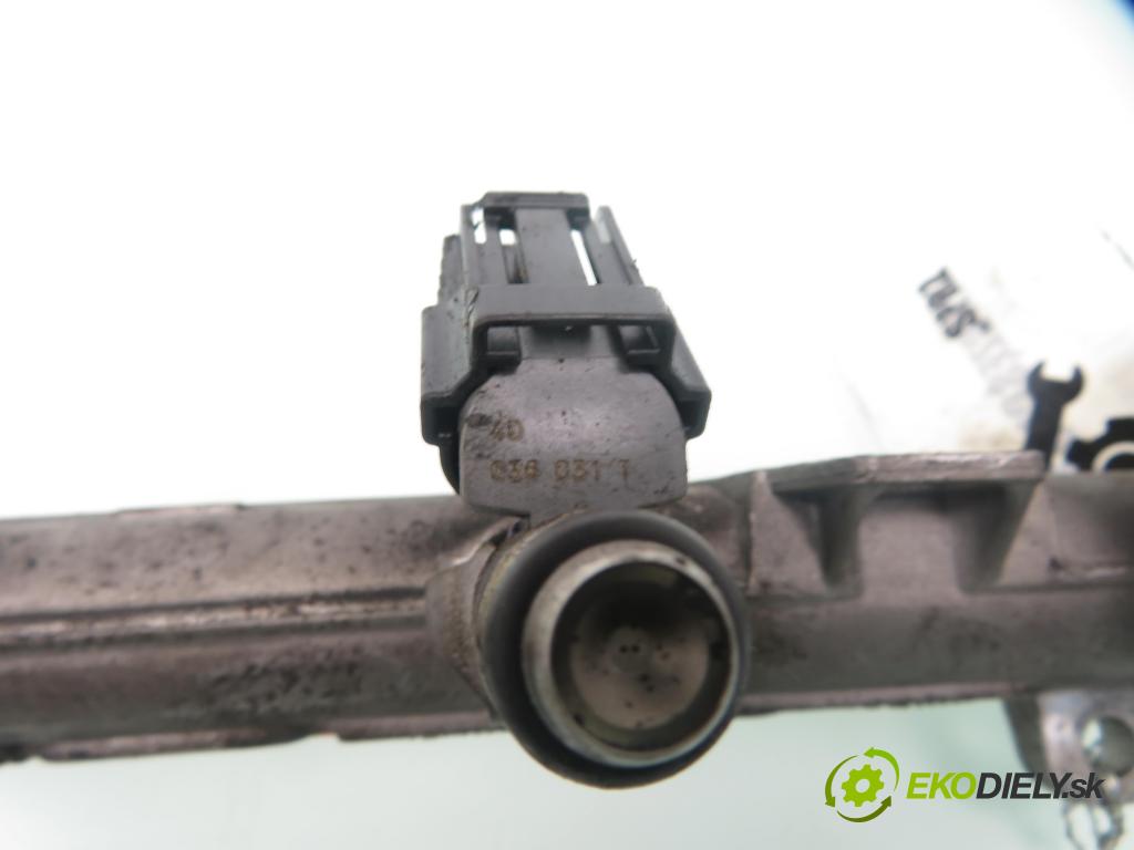 SEAT LEON (1M1) HB 2002 77,00 1.6 16 V - AZD 1598,00 Lišta vstrekovacia 036133319AL ; 036031T (Vstrekovacie lišty)