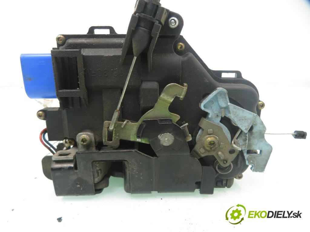 SEAT ALTEA (5P1) MINIVAN 2004 75,00 1.6 102 1595,00 zámok 3D1837016