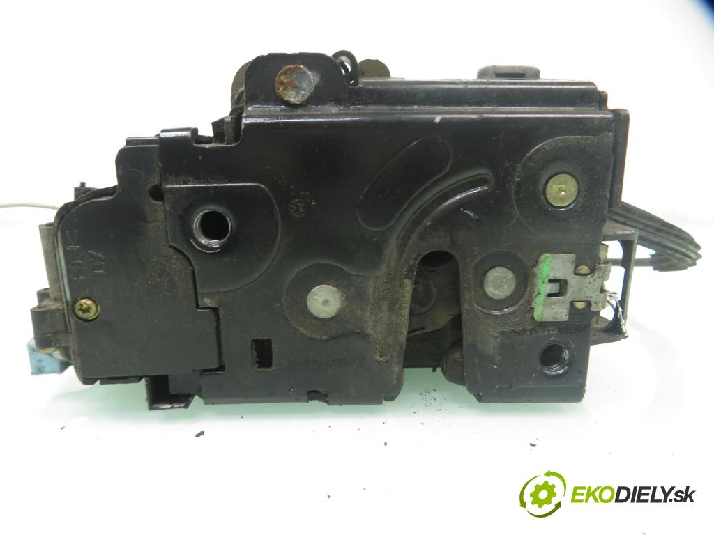SEAT ALTEA (5P1) MINIVAN 2004 75,00 1.6 102 1595,00 zámok 3D1837016