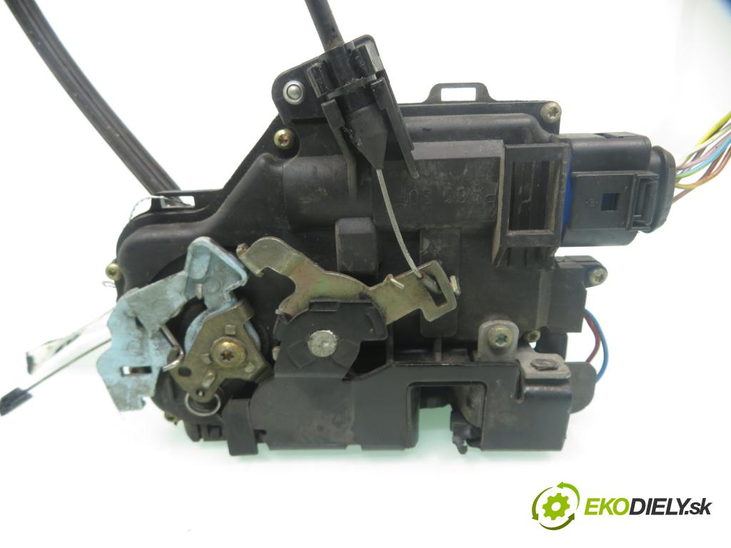 SEAT ALTEA (5P1) MINIVAN 2004 75,00 1.6 102 1595,00 zámok 3D1837015