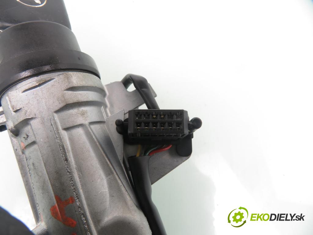 SEAT ALTEA (5P1) MINIVAN 2004 75,00 1.6 102 1595,00 spinačka 1K0905851B ; 1K0905865 (Spínacie skrinky a kľúče)