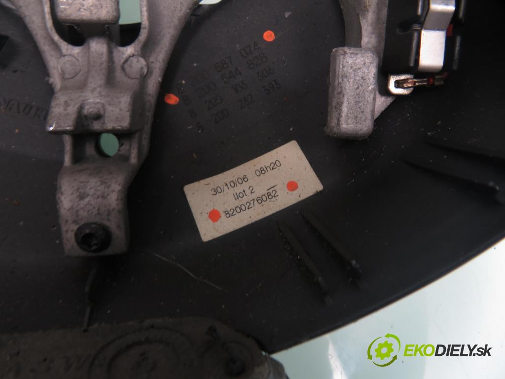 RENAULT SCENIC II (JM0/1_) MINIVAN 2006 110,00 2.0 dCi (JM1K) - M9R 700 1995,00 Volant 8200587074 ; 8200544828 ; 8200276082 (Volanty)