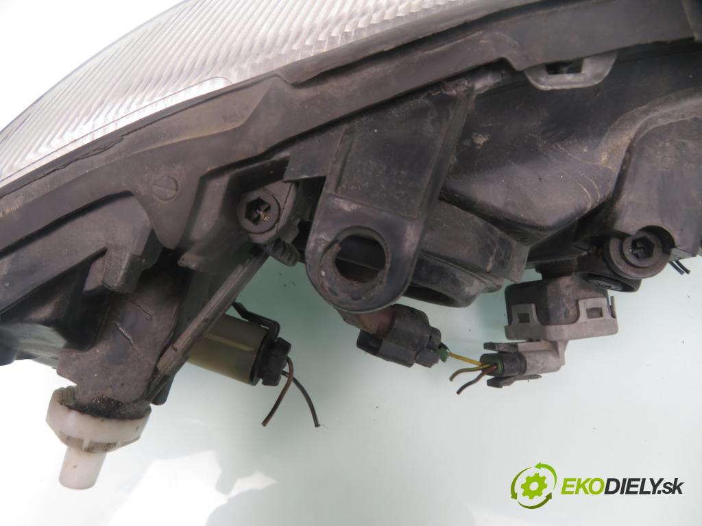 OPEL ASTRA G liftback (T98) HB 2000 66,00 1.4 16V - Z 14 XE 1389,00 Svetlo LP 084421116L