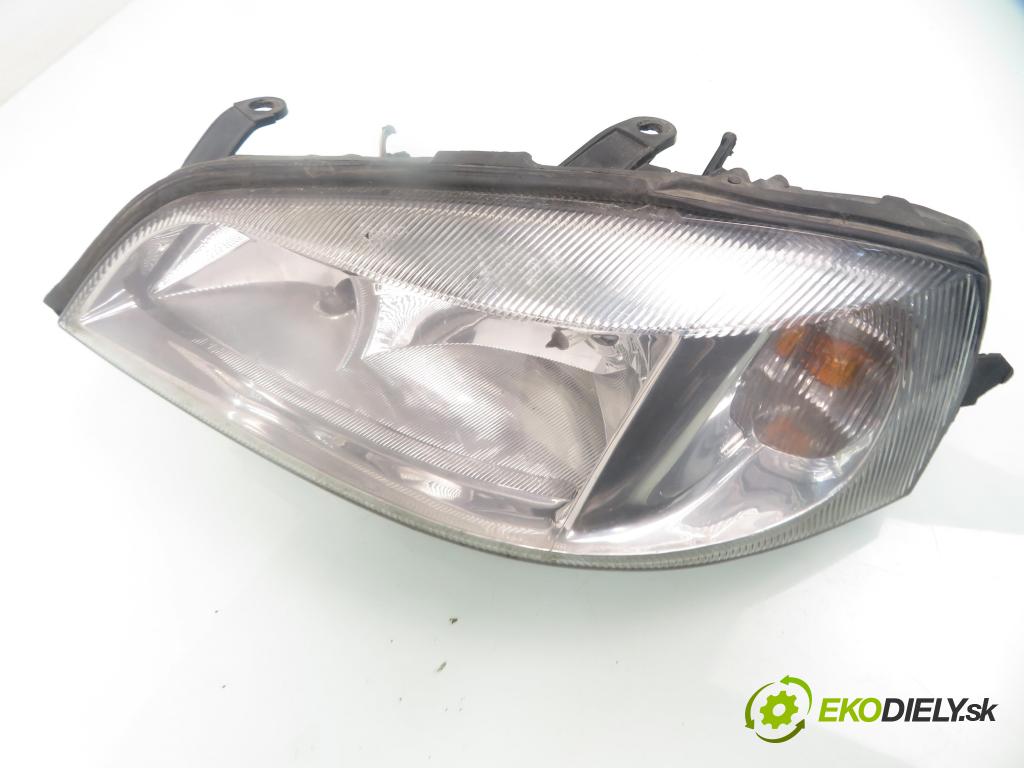 OPEL ASTRA G liftback (T98) HB 2000 66,00 1.4 16V - Z 14 XE 1389,00 Svetlo LP 084421116L