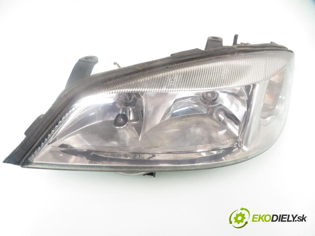 OPEL ASTRA G liftback (T98) HB 2000 66,00 1.4 16V - Z 14 XE 1389,00 Svetlo LP 084421116L