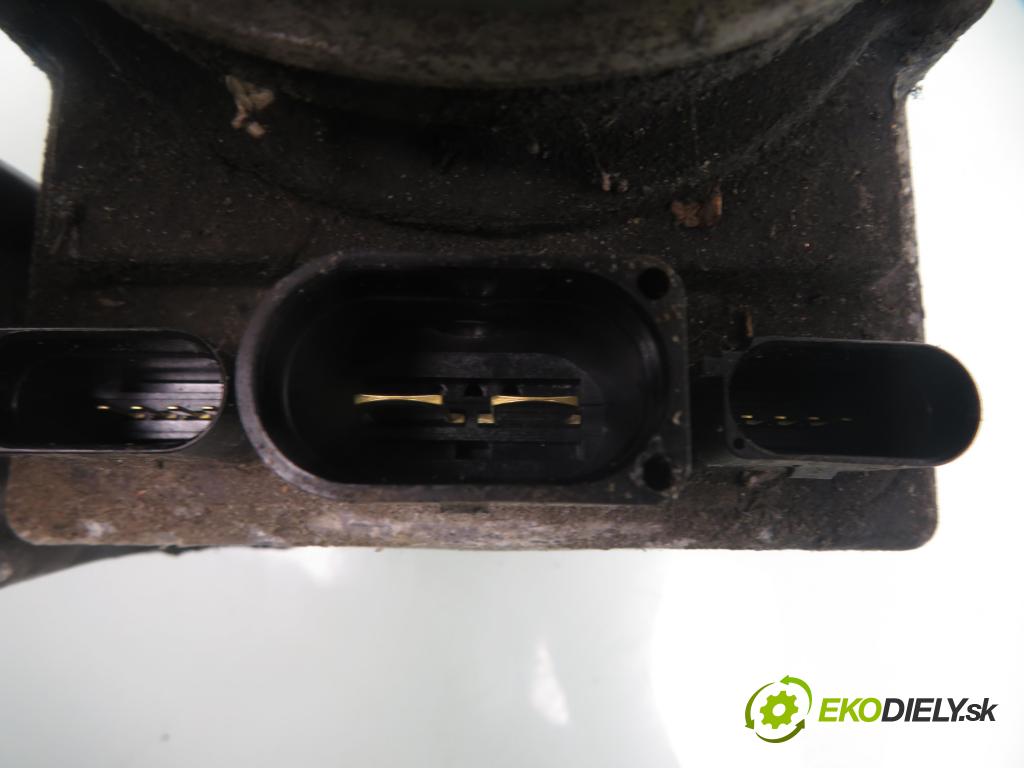 VW POLO (9N_) HB 2002 47,00 1.2 12V 64 - AZQ 1198,00 Pumpa servočerpadlo 6Q0423371A ; 6Q0423155AA