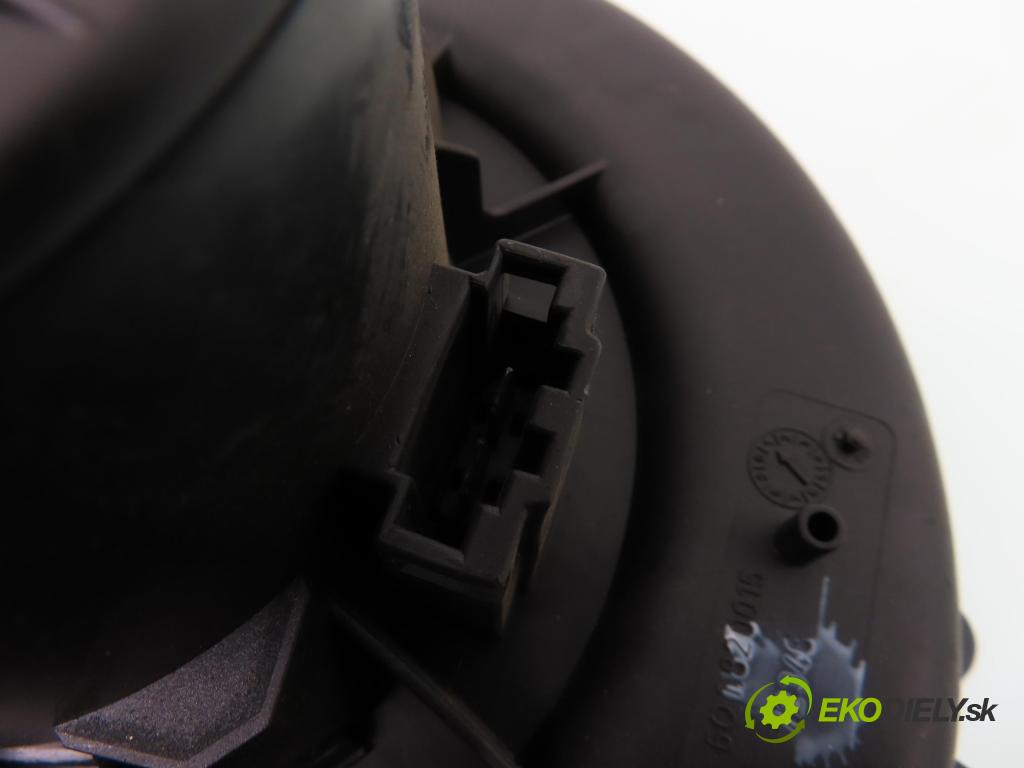 AUDI A2 (8Z0) HB 2000 55,00 1.4 - AUA 1390,00 Ventilátor vetráku 6Q1820015