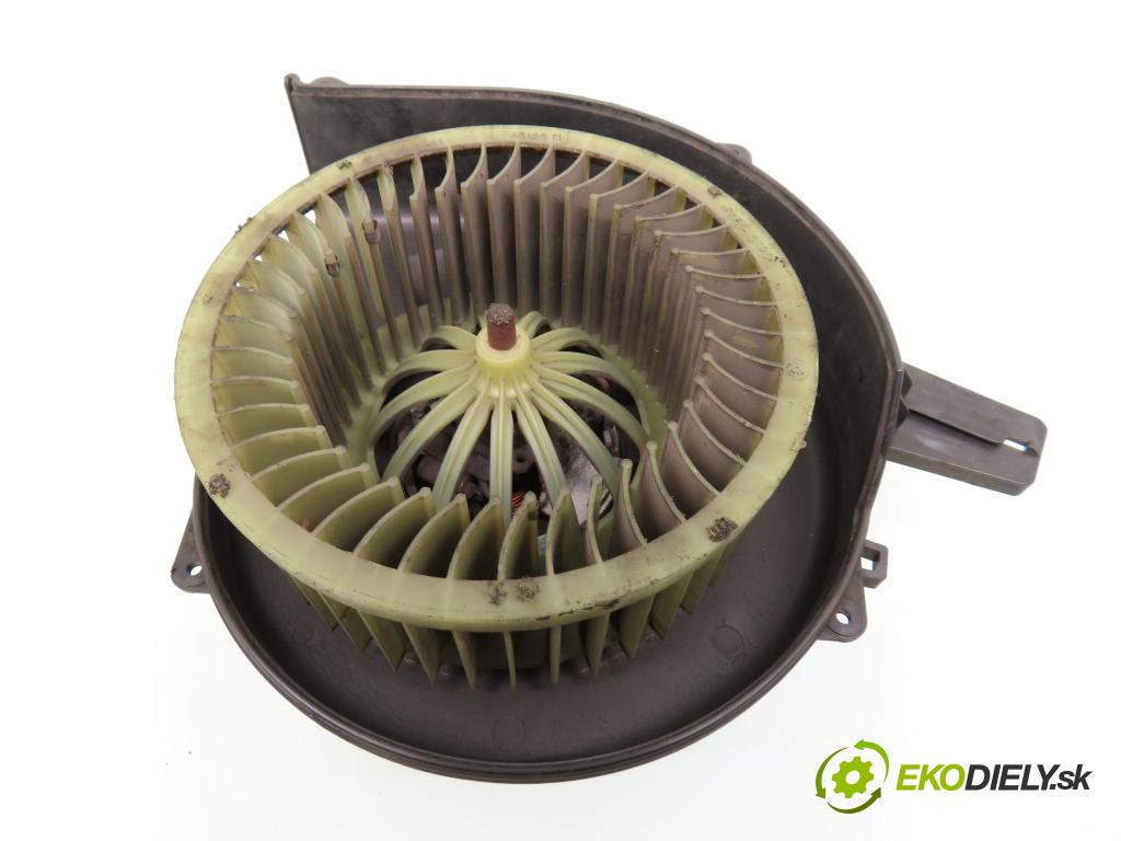 AUDI A2 (8Z0) HB 2000 55,00 1.4 - AUA 1390,00 Ventilátor vetráku 6Q1820015
