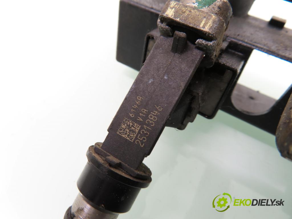 OPEL ZAFIRA B (A05) MINIVAN 2006 69,00 1.6 CNG - Z 16 YNG 1598,00 Lišta vstrekovacia 25313846 ; 09133177A (Vstrekovacie lišty)