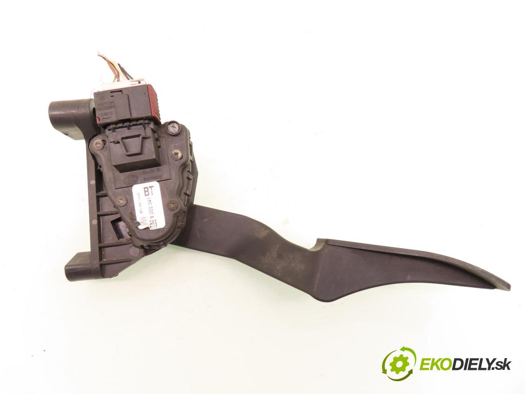 OPEL ZAFIRA B (A05) MINIVAN 2006 69,00 1.6 CNG - Z 16 YNG 1598,00 Potenciometer plynu 9202341 ; 9202341BT (Pedále)