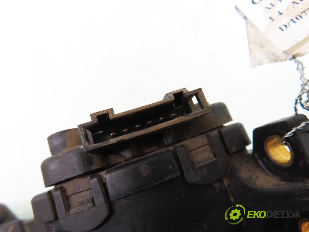 AUDI A2 (8Z0) HB 2000 55,00 1.4 - AUA 1390,00 Potenciometer plynu 8Z1721523 (Pedále)