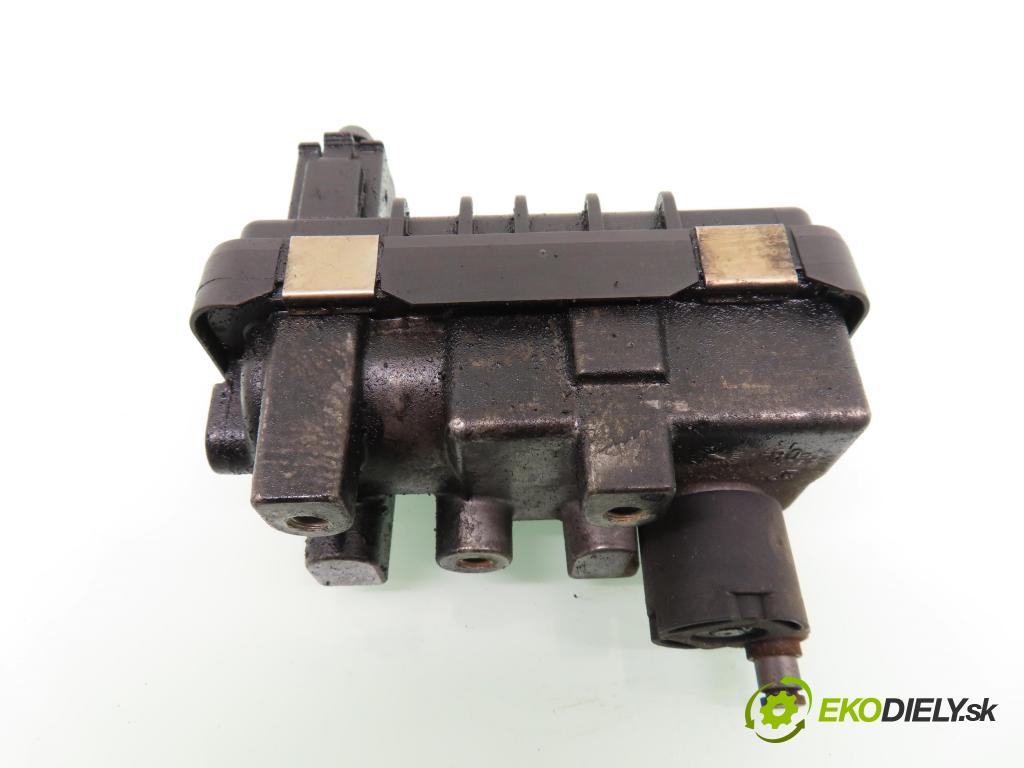 FORD FOCUS II (DA_, HCP) HB 2005 80,00 1.6 TDCi 109 - G8DA 1560,00 Nastavovač turba 6NW008412 ; 712120 (Ostatné)